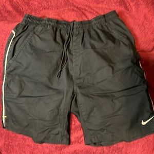 🎉HOST PICK 🎉Nike black Dri Fit large shorts
